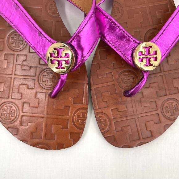 Tory Burch Thora Fuchsia Pink Leather Thong Sandals Metallic Mirror Metal Size 6 - Picture 2 of 12